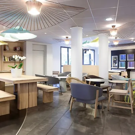 Hotel Novotel Centre 4*