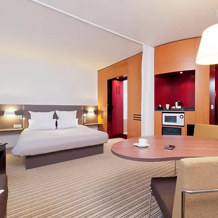 Novotel Centre 4* Κάννες