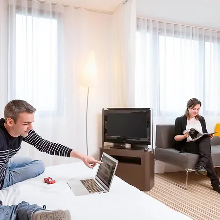 Novotel Centre Hotel