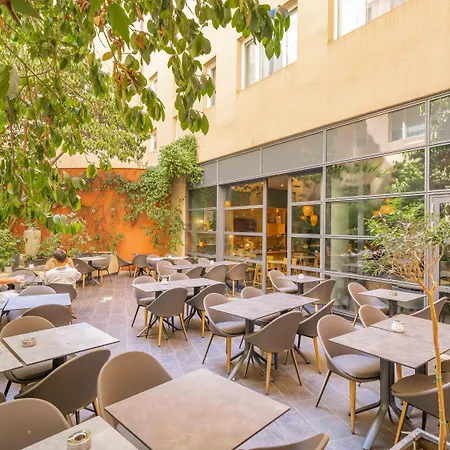 Novotel Centre 4*