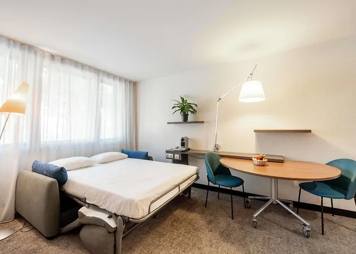 Novotel Centre 4*