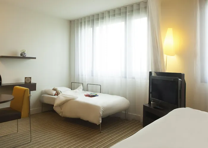 Novotel Centre Hotel 4*