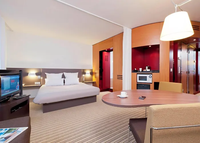 Novotel Centre 4* Κάννες