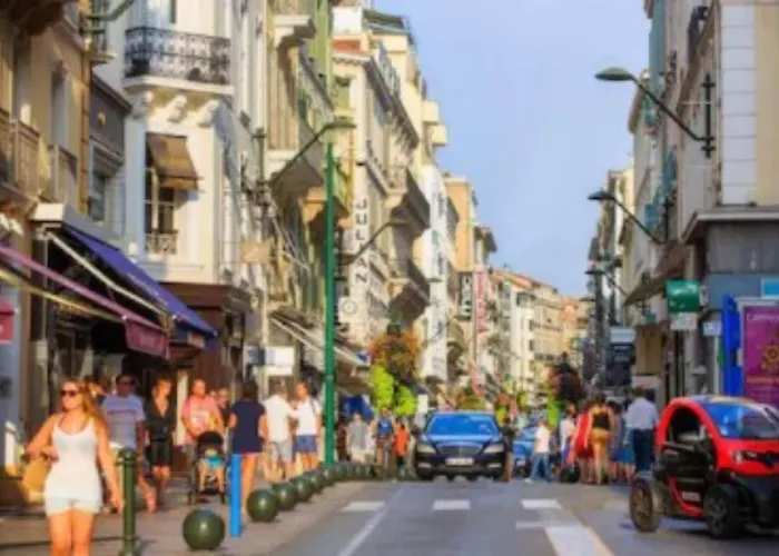 Novotel Centre Hotel 4*