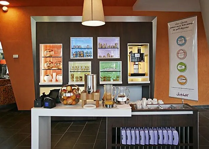 Novotel Centre Hotel 4*