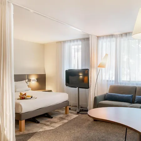 ホテル ノボテル スイート センター