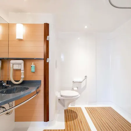 فندق أجنحة نوفوتيل Centre