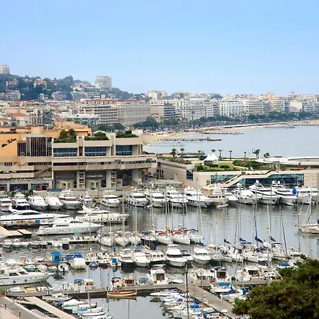 ノボテル スイート センター ホテル 4*