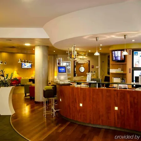 戛纳中心诺富特套房酒店 戛纳