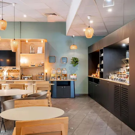 Novotel Centre 4* קאן