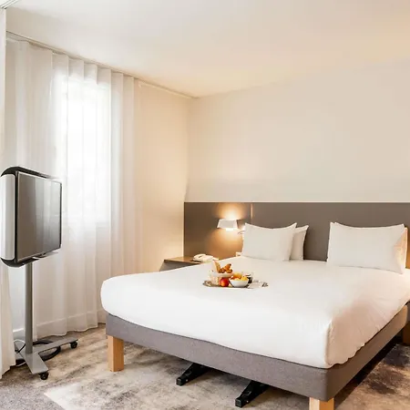 Hotel Novotel Centre 4*