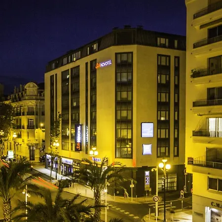 Hotel Novotel Centre 4*