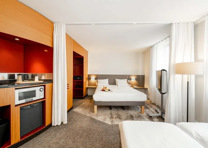 Novotel Centre 4*